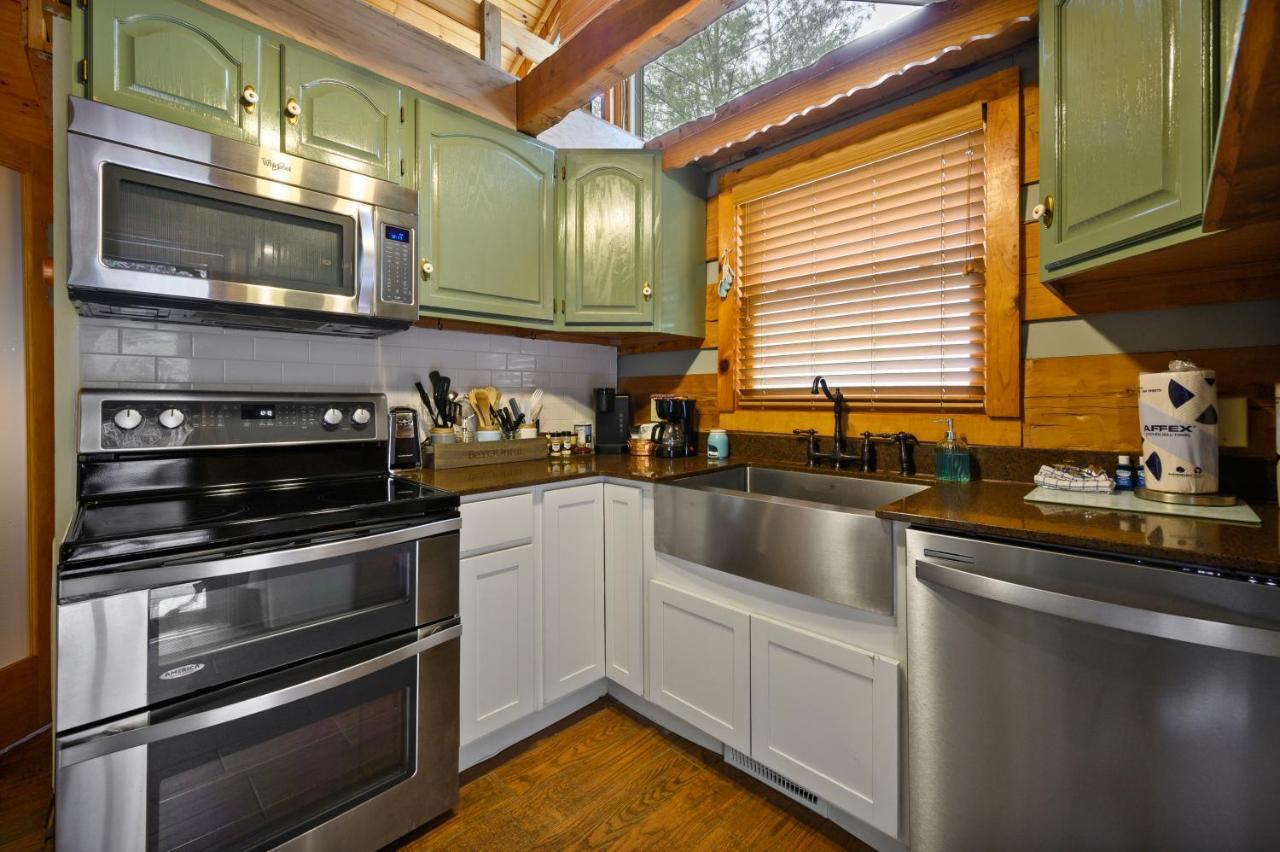 The Robins Nest With Hot Tub Βίλα Pigeon Forge Εξωτερικό φωτογραφία
