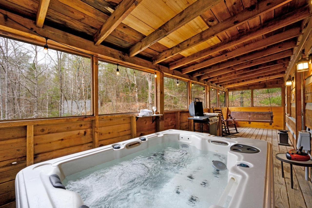 The Robins Nest With Hot Tub Βίλα Pigeon Forge Εξωτερικό φωτογραφία
