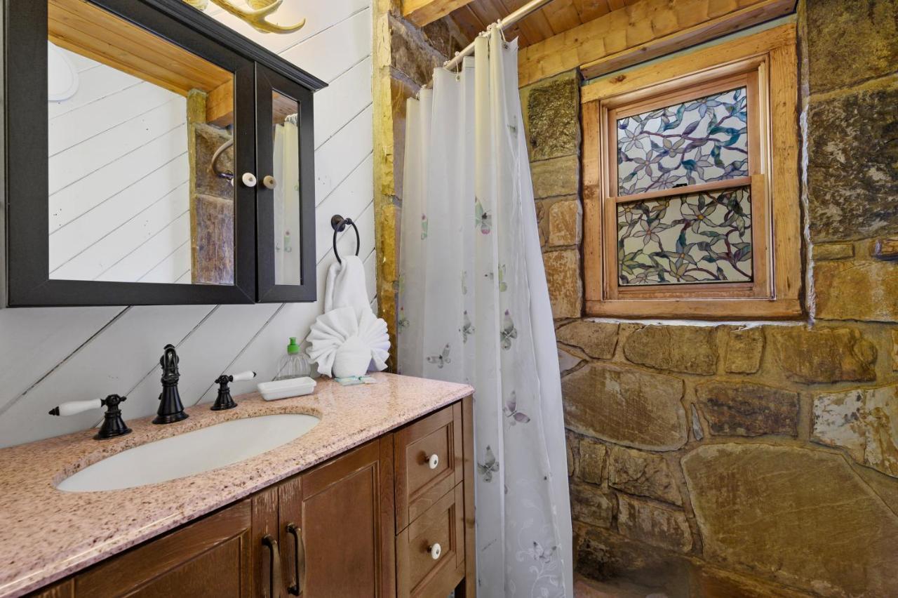 The Robins Nest With Hot Tub Βίλα Pigeon Forge Εξωτερικό φωτογραφία